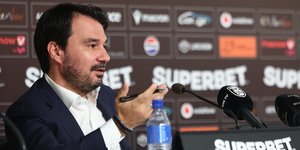 Ο Ανδρέας Παπαμιμίκος στην συνέντευξη Τύπου