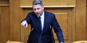 Ο πρόεδρος του ΠΑΣΟΚ Νίκος Ανδρουλάκης στη Βουλή