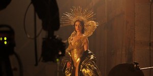  Άν Χάθαγουεϊ 