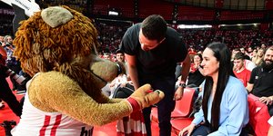 Πρόταση γάμου στο ΣΕΦ