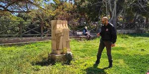 Αποκεφάλισαν προτομή του Νίκου Ξυλούρη στο Ηράκλειο Κρήτης