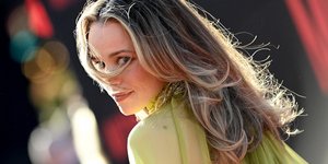 Η Rachel McAdams ξέρει το μυστικό για να φαίνονται τα μαλλιά της πλούσια 
