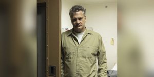 Μία πολύ δυνατή σειρά περιμένει για να την δείτε στο Netflix