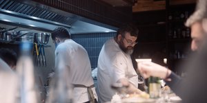 Ανοιχτή κουζίνα σεφ Θωμάς Μάτσας Thirio Σύνταγμα