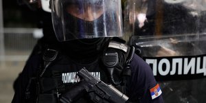 Αστυνομικός στη Σερβία