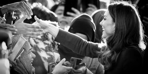 Γιατί ξεχνάμε ονόματα μόλις μας συστήσουν; Τι λέει η Ψυχολογία