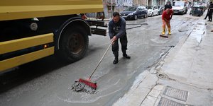 Υγρός σχιστόλιθος σε δρόμους της Κυψέλης