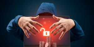 Μια νέα γενιά ψηφιακών απατών εξαπλώνεται ταχύτατα στην Ινδία και προκαλεί αυξανόμενη ανησυχία στις διεθνείς αρχές / SHUTTERSTOCK