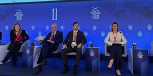 Εικόνα από το πάνελ για το Προλαμβάνω στο φόρουμ των Δελφών