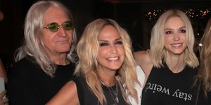 Νίκος Καρβέλας, Άννα Βίσση, Σοφία Καρβέλα