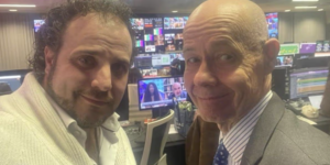 Η ιστορία του 63χρονου Άλμπερτ Ντάγκλας και του γιου του, Βόλφγκανγκ, σοκάρει τις τελευταίες ημέρες την βρετανική κοινή γνώμη / FACEBOOK