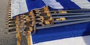 Επίδοση ξιφών σε Αξιωματικούς του Στρατού Ξηράς – Φωτ: αρχείου ΕΚΠΡΟΣΩΠΟΣ ΤΥΠΟΥ ΓΕΣ/EUROKINISSI