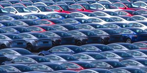 Απούλητα αυτοκίνητα Tesla 