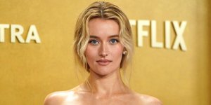 H Sarah Pidgeon στο κόκκινο χαλί / Jordan Strauss/Invision/AP