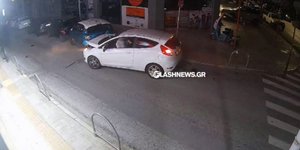 Η στιγμή του τροχαίου στα Χανιά