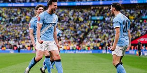 Οι παίκτες της Σίτι πανηγυρίζουν την πρόκριση στον τελικό του FA CUP 