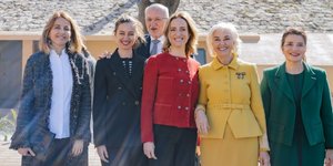 O Χουάν Ρόιγκ, η σύζυγός του και οι κόρες τους στη Βαλένθια 