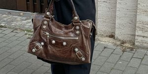 Πώς θα διατηρήσετε τη vintage δερμάτινη τσάντα σας σαν καινούργια για χρόνια