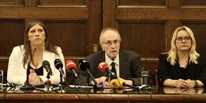 Ζωή και Νίκος Κωνσταντόπουλος από τη συνέντευξη Τύπου