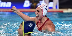 Οι «ερυθρόλευκες» πανηγυρίζουν την πρόκριση στο Final Four