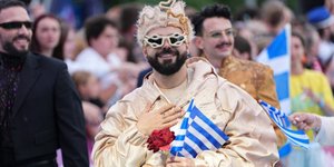 Akylas με ελληνικη σημαια