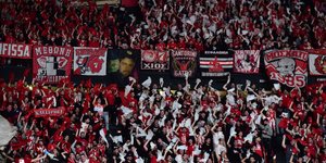 Η κερκίδα του Ολυμπιακού στο ΣΕΦ 