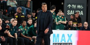 Ο Εργκίν Αταμάν στο Game 2 του Βαλένθια-Παναθηναικός AKTOR 