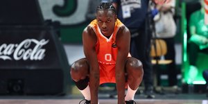 Ο Μπράνκο Μπάντιο κατά τη διάρκεια αγώνα της Βαλένθια με τον Παναθηναϊκό AKTOR