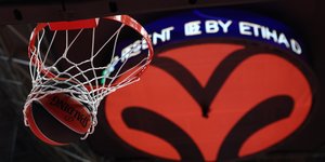 Η μπάλα στο καλάθι της Telekom Center Athens πριν από το Final Four της Euroleague 
