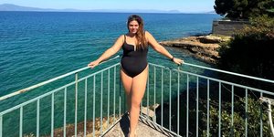 Η ανάρτηση της Δανάης Μπάρκα με μαγιό και το μήνυμα για το καλοκαίρι 
