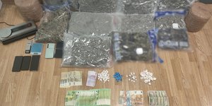 Τρεις συλλήψεις για διακίνηση ναρκωτικών στην Αττική