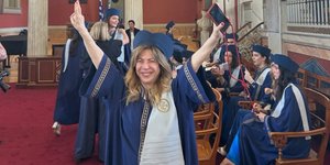 Η Δήμητρα Παπαδοπούλου πήρε το πτυχίο της από το Πανεπιστήμιο Αθηνών 