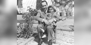 Η συγκινητική φωτογραφία της Ντ. Μπακογιάννη για τα 9 χρόνια από τον θάνατο του Κωνσταντίνου Μητσοτάκη
