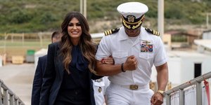 Η Κίμπερλι Γκίλφοϊλ στην αμερικανική βάση της Σούδας