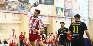 Στιγμιότυπο από το Game 2 του ΑΕΚ-Ολυμπιακός