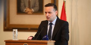 Ο δήμαρχος Αθηναίων, Χάρης Δούκας