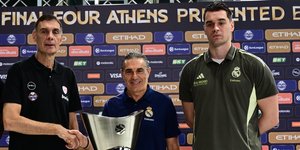 Ο απόλυτος σεβασμός του Μάριο Χεζόνια προς το πρόσωπο του Γιώργου Μπαρτζώκα