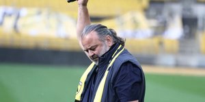Ο Μάριος Ηλιόπουλος στην ανοιχτή προπόνηση της ΑΕΚ