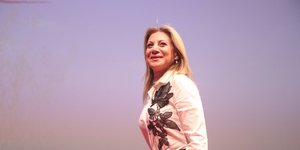 Η Μαρία Καρυστιανού στην παρουσίαση του κόμματός της