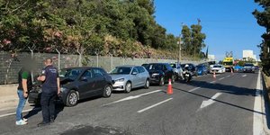 Καραμπόλα με επτά οχήματα στον Κηφισό