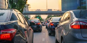 Κίνηση οχημάτων σε αστικό περιβάλλον 