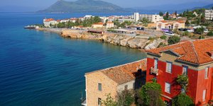 Στην Αιδηψό 