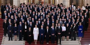 Η κυβέρνηση Μαγιάρ στο κοινοβούλιο