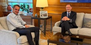 Κυριάκος Μητσοτάκης και Chus Bueno