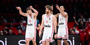 Βεζένκοφ, Γουόκαπ και Γουόρντ σε εντός έδρας αγώνα του Ολυμπιακού