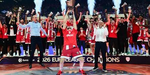 Ολυμπιακός-Ρεάλ Μαδρίτης 92-85: Πρωταθλητής Ευρώπης μέσα στο ΟΑΚΑ σε μυθικό τελικό [βίντεο]