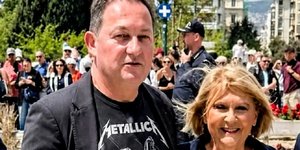 Η fake φωτογραφία του Στέλιου Πέτσα και της Σοφίας Βούλτεψη που κυκλοφόρησε στο διαδίκτυο