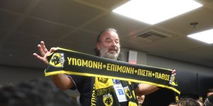 Ο Μάριος Ηλιόπουλος λίγο μετά την κατάκτηση του πρωταθλήματος με την ΑΕΚ