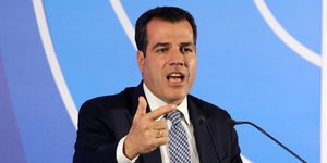 Θάνος Πλεύρης 