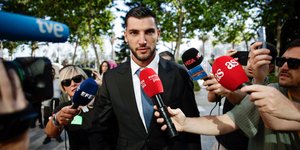 Ο Ράφα Μιρ κατά την άφιξή του στο δικαστήριο